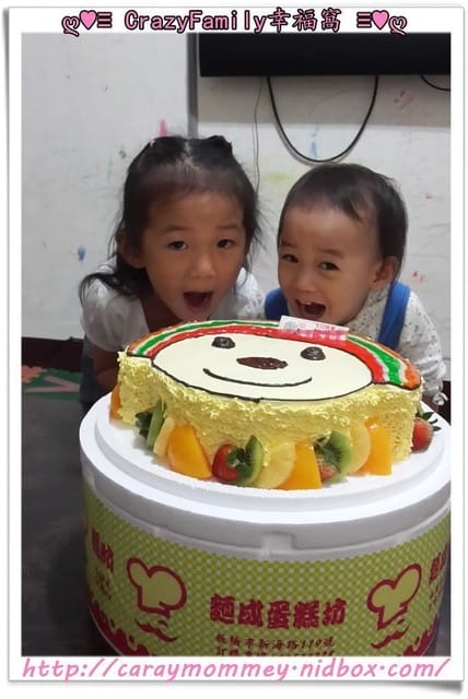 XeNia 6y生日之瘋狂吃蛋糕