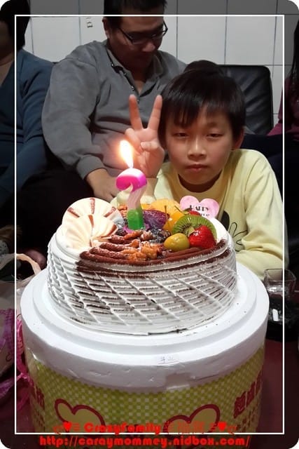 好厝邊假手足慶生