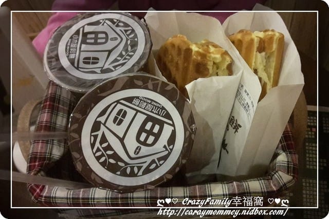 ☆★♨美食饗宴♨★☆【新北板橋】小木屋鬆餅板橋四維店