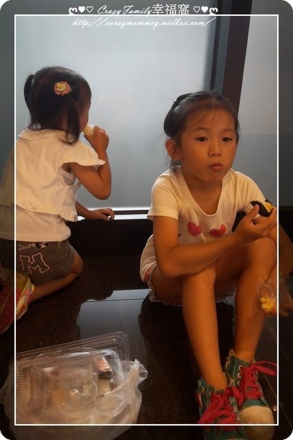 ├ 媽寶賞藝趣 ┤ 好玩的劇團《蟲蟲馬戲團》