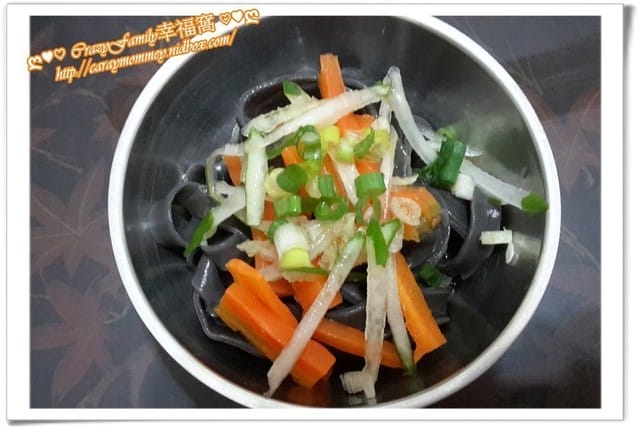 ღ♥♡ 2016-0713 ♡♥ღ 創意料理之墨魚麵版之涼麵 - 第6張圖 ღ♥♡ 2016-0713 ♡♥ღ 創意料理之墨魚麵版之涼麵