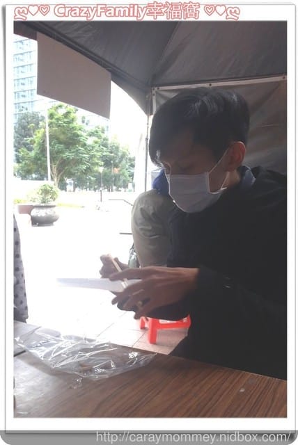 ├ 媽寶玩樂趣 ┤ 頑童鬧冬DIY木製小飛機 + 玩樂