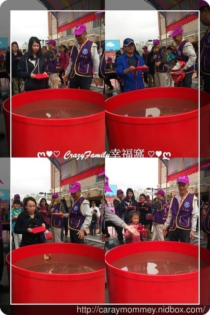 淡水福佑宮祈福擲筊趣
