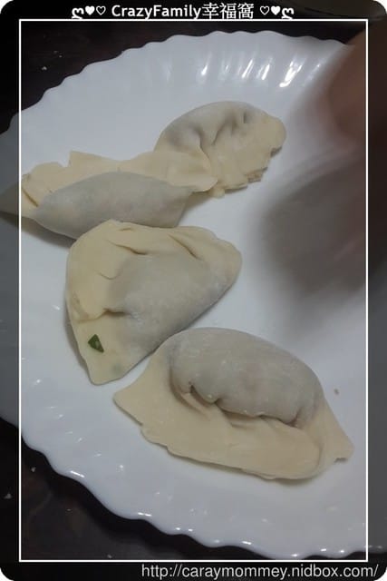 ღ♥♡ 親子廚房 ♡♥ღ 包水餃 - 第7張圖 ღ♥♡ 親子廚房 ♡♥ღ 包水餃