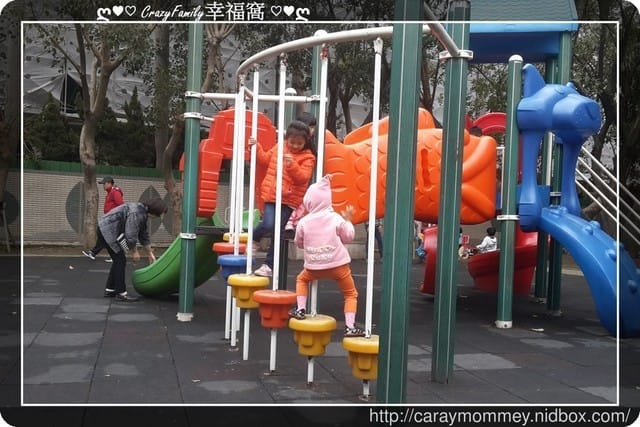 ├ 媽寶求知趣 ┤ 20170315彩虹故事屋+公園放風