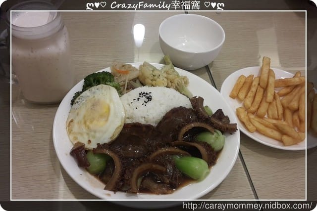 ☆★♨美食饗宴♨★☆【新北板橋區】❧ 再訪莫拉Q複合式餐廳