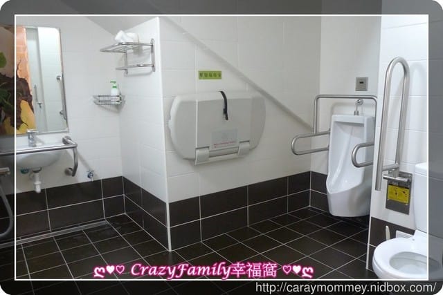 ஐ 親子旅行住宿推薦 ஐ 【台南北區】有孩子們喜愛的溜滑梯、球池∞傑克堡親子旅館∞近台南花園夜市