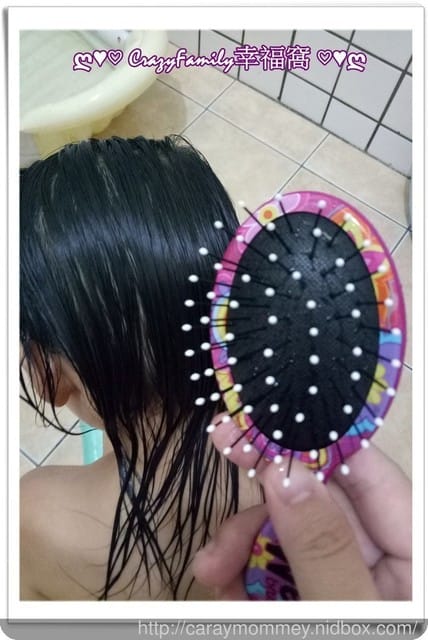 [新品體驗] 最溫柔的快乾彩梳 Wet Bursh ★康是美限定款★