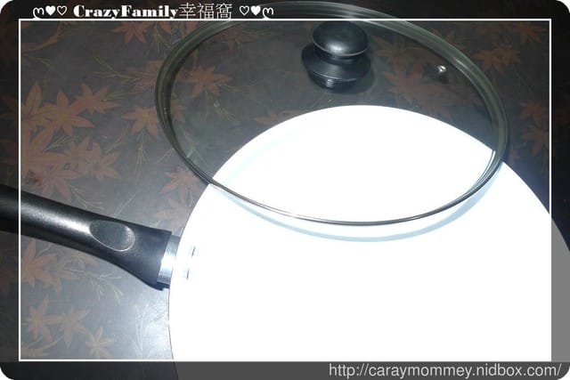 ☆ 開箱體驗 ☆ Color Cook 玫紅白陶瓷不沾鍋具組 - 第8張圖 ☆ 開箱體驗 ☆ Color Cook 玫紅白陶瓷不沾鍋具組
