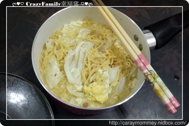 ☆ 開箱體驗 ☆ Color Cook 玫紅白陶瓷不沾鍋具組 - 第15張圖 ☆ 開箱體驗 ☆ Color Cook 玫紅白陶瓷不沾鍋具組