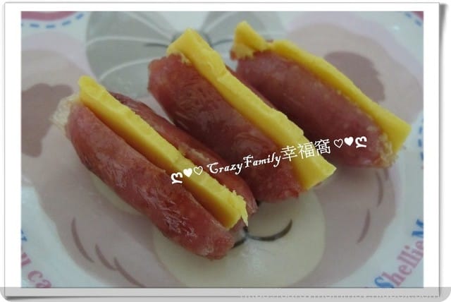 懶人廚房有[阿里棒棒]就能推出快速料理δ黃金飛魚卵包子δ一口吃飛魚卵香腸多變料理