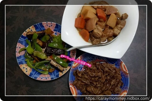 ☆ 宅配開箱 ☆ 蜜蜂故事屋 清邁金賞龍眼花蜜”蜂”富幸福甜蜜的餐點