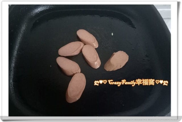 10分鐘就能上桌的邪惡料理 ღ942就是愛料理ღ 熱狗泡麵捲餅