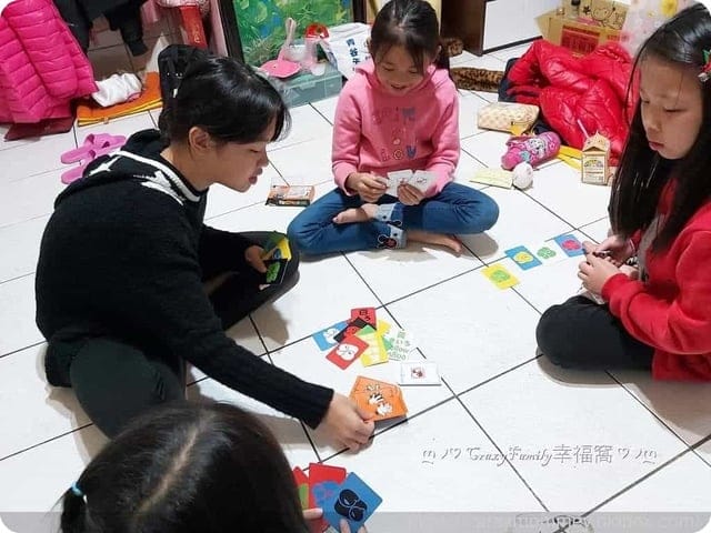 好玩桌遊分享▲色字頭上1掌拍