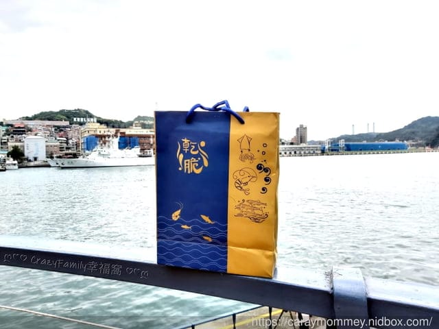 來自大海的鮮味，結合澳洲湖鹽的∞東青乾脆蝦∞保留天然的酥脆鮮甜