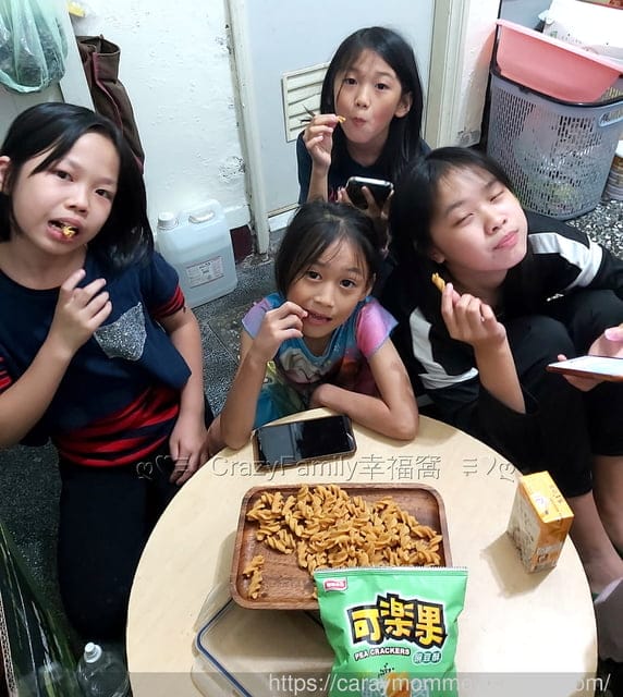 可樂果尚酥推出可樂果輕蔥椒鹽新口味好吃又涮嘴