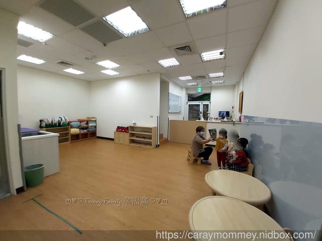 主題式教學，【新北市樹林區】在地人大力推薦的新成立『企鵝家族托嬰中心』