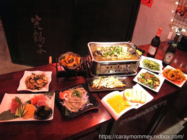◆完鍋子熱炒◆東區獨樹一格中國風氛圍/平價熱炒店/朋友聚會好選擇