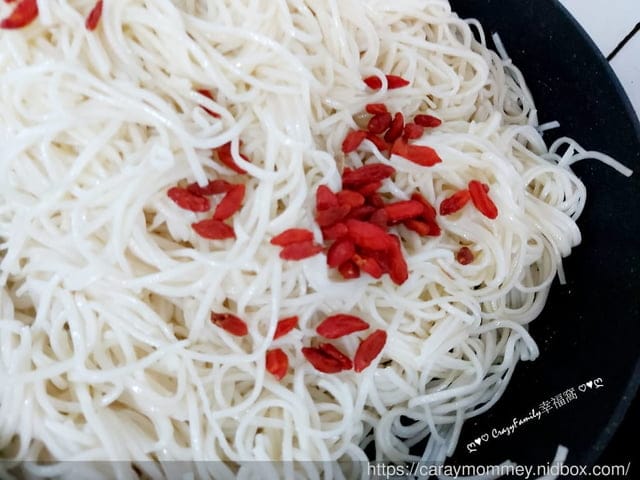 ღ942就是愛料理ღ 枸杞苦茶油麵線 - 第7張圖 ღ942就是愛料理ღ 枸杞苦茶油麵線