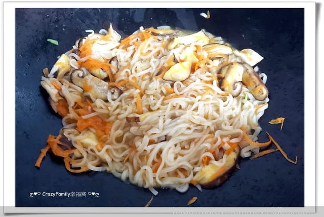 ღ942就是愛料理ღ 炒麵潛艇堡
