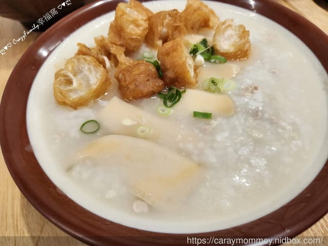 板橋巷弄美食【德興廣東粥】濃厚香醇的精隨高湯採用道地功夫生米煮成米花的”糜”(已歇業) - 第7張圖 廣東粥、萬華德興廣東粥、板橋德興廣東粥、板橋美食、萬華美食、德興廣東粥、現點現做廣東粥、美味廣東粥、好吃廣東粥、道地廣東粥、CrazyFamily幸福窩