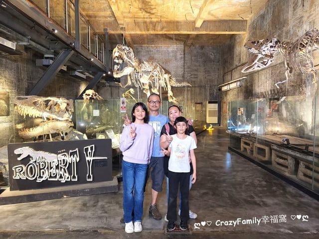 簡約又兼具現代感的廢墟羅浮宮 ∞ robert y 廢墟-暴龍館