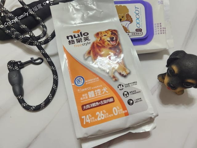 【2024寵物開箱】美國紐樂芙高肉量無穀狗飼料開箱分享
