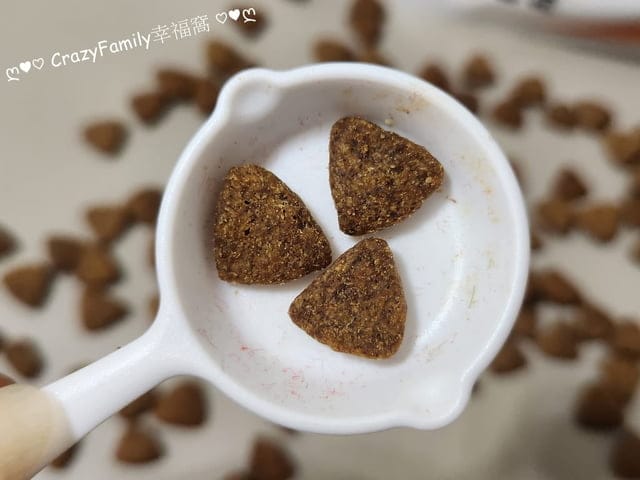 【2024寵物開箱】美國紐樂芙高肉量無穀狗飼料開箱分享
