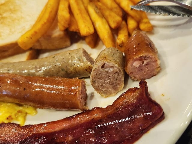 隱身在傳統紅磚瓦屋內的創新的美式餐廳Ö! in DINER 飽滿廚房
