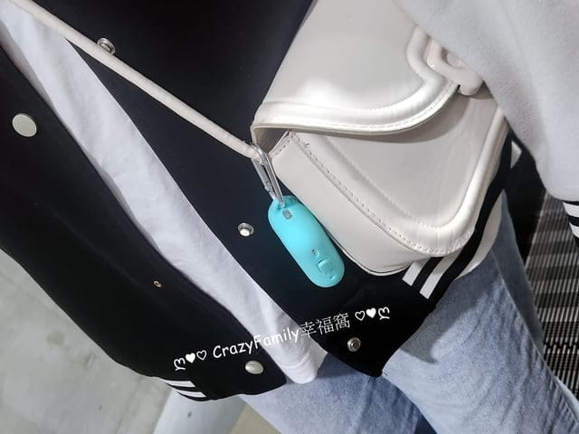 預防勝於治療的【TOUGHER】 AirPods保護套不僅可展現自身個性風格，防摔抗震、耐髒防塵多功能用途